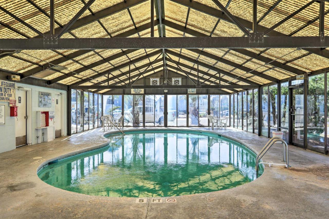 Sunny Studio With Pool - 4 Mi To Cherry Grove Beach! リトル・リバー エクステリア 写真